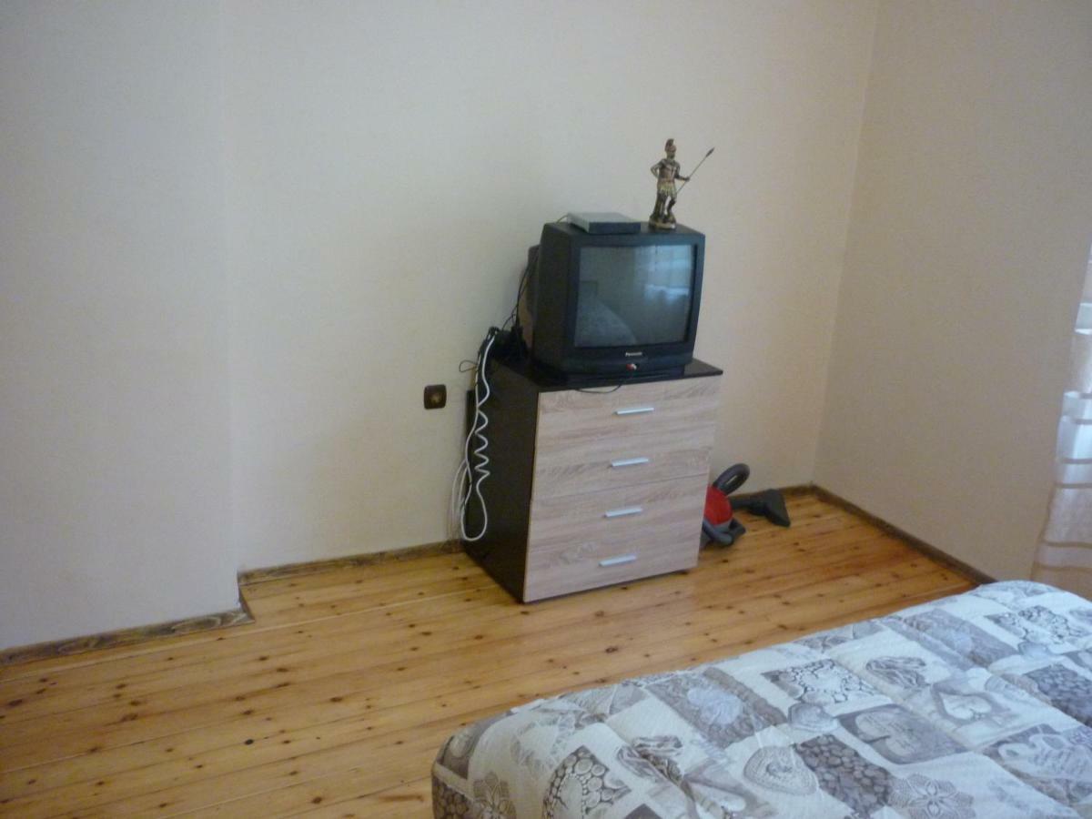 Guest House „Ivanovata House” Yanovets Екстер'єр фото